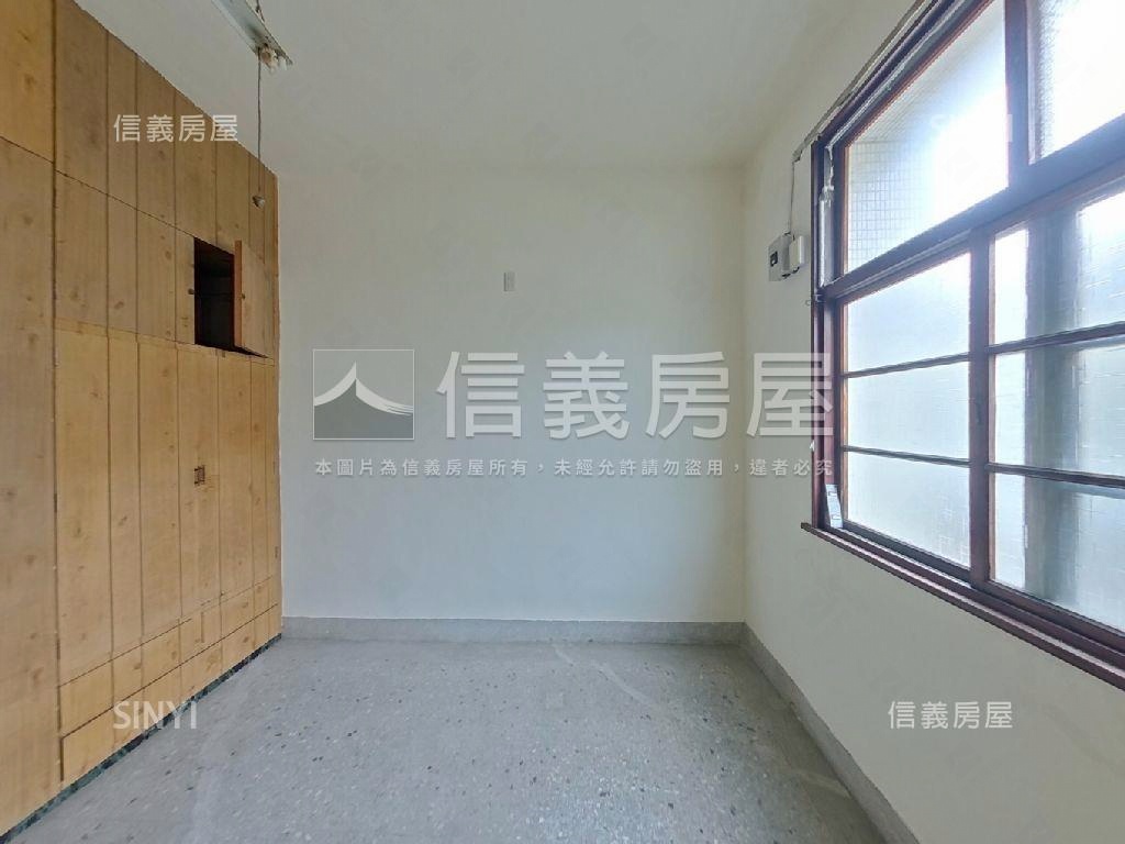 屋主誠售！約６米面寬透天房屋室內格局與周邊環境