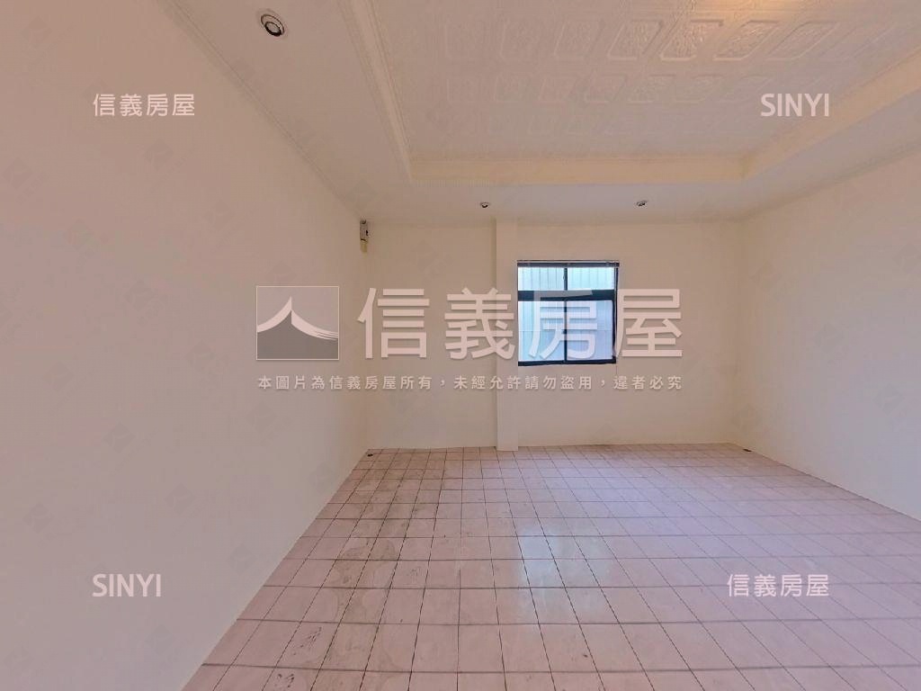 屋主誠售！約６米面寬透天房屋室內格局與周邊環境