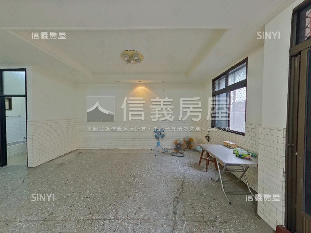 屋主誠售！約６米面寬透天房屋室內格局與周邊環境