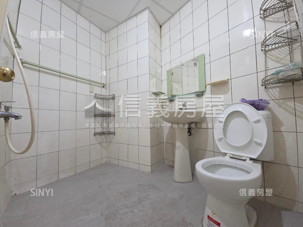 信義路店面房屋室內格局與周邊環境