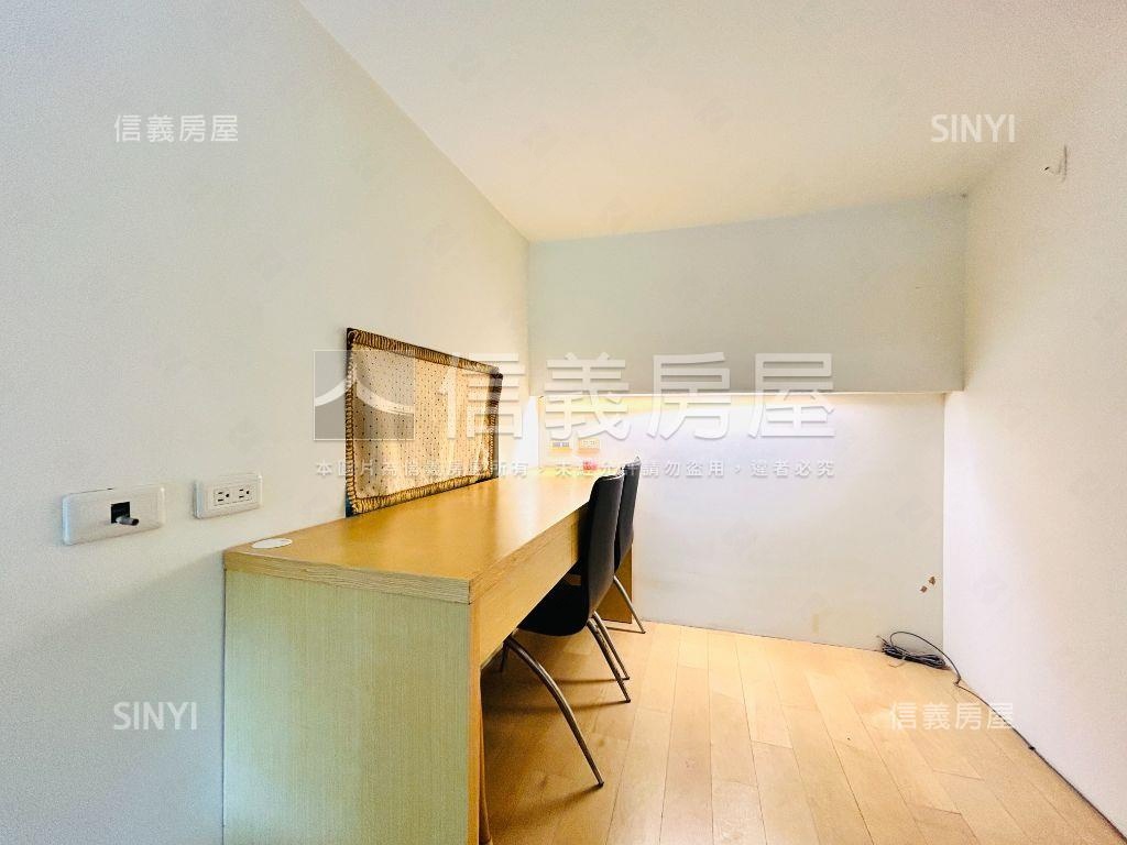新☆美妍家☆邊間挑高美邸房屋室內格局與周邊環境