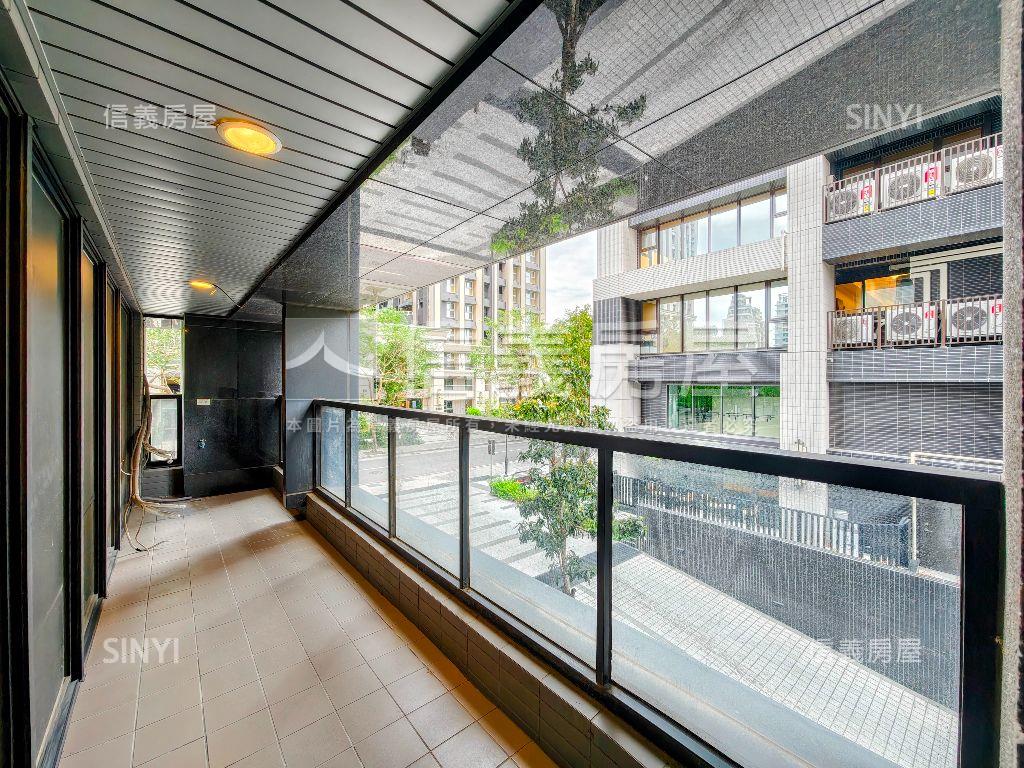 翠峰藝文街金三角店面房屋室內格局與周邊環境