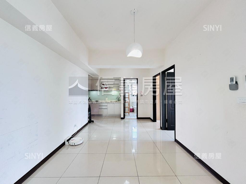 閱讀萊茵採光兩房車位房屋室內格局與周邊環境