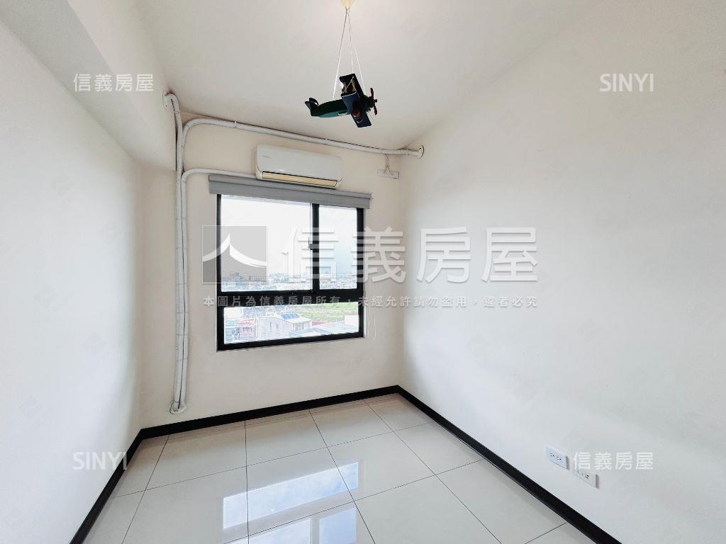 閱讀萊茵採光兩房車位房屋室內格局與周邊環境