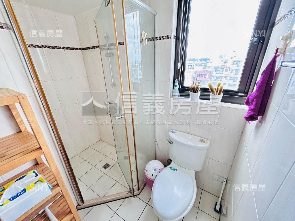 閱讀萊茵採光兩房車位房屋室內格局與周邊環境