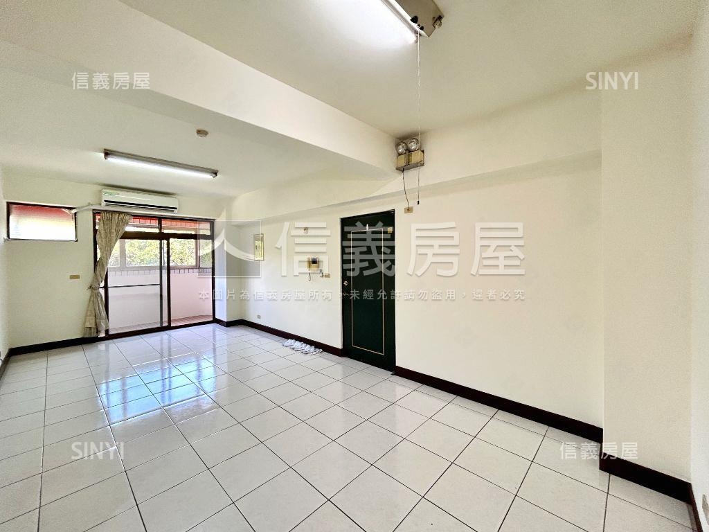 忠貞國宅面公園房屋室內格局與周邊環境