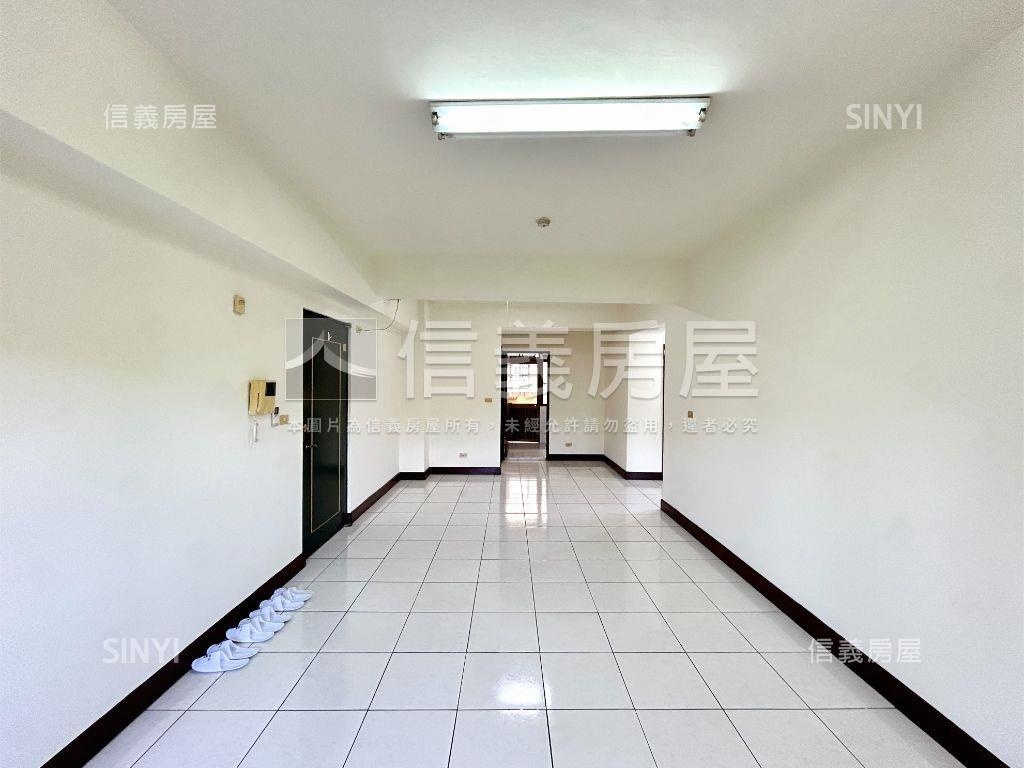 忠貞國宅面公園房屋室內格局與周邊環境