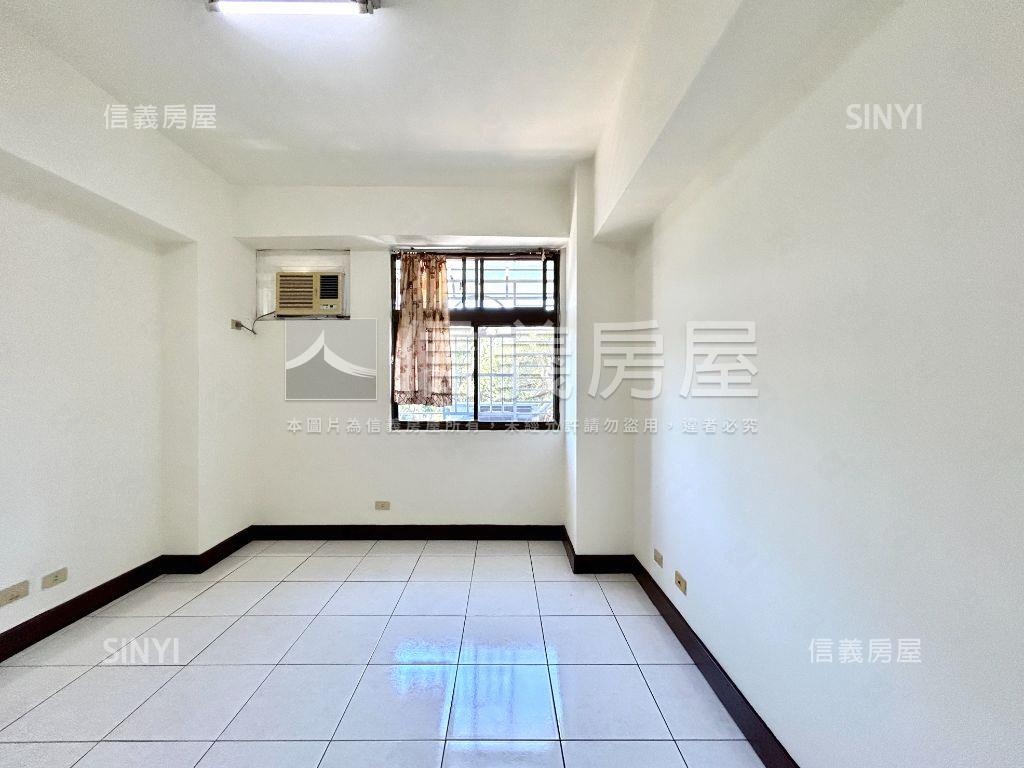忠貞國宅面公園房屋室內格局與周邊環境