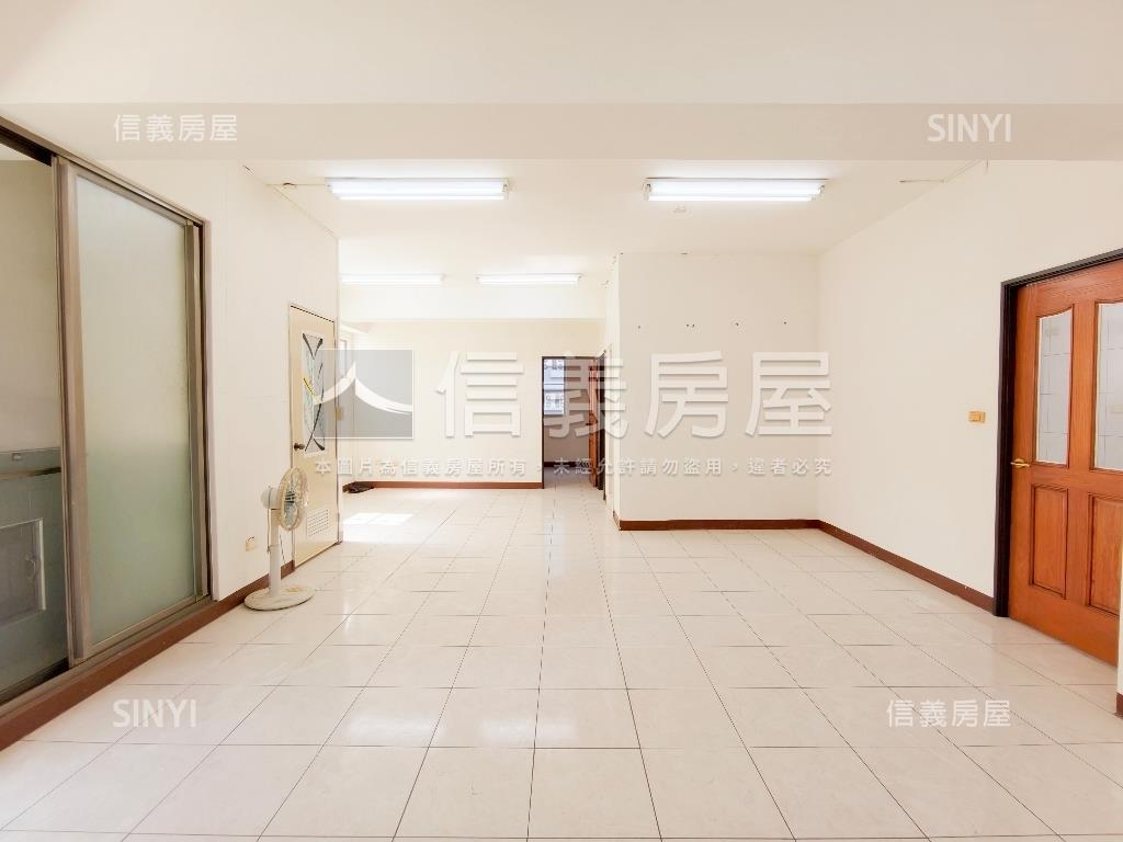 近凹子底三面採光大空間房屋室內格局與周邊環境