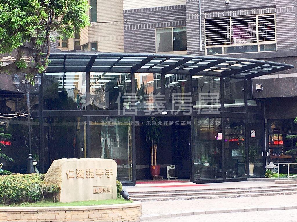 提琴手挑高一樓扶搖九方房屋室內格局與周邊環境