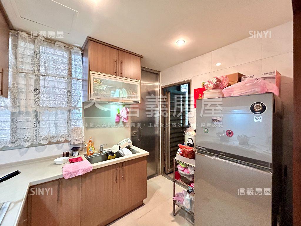 提琴手挑高一樓扶搖九方房屋室內格局與周邊環境