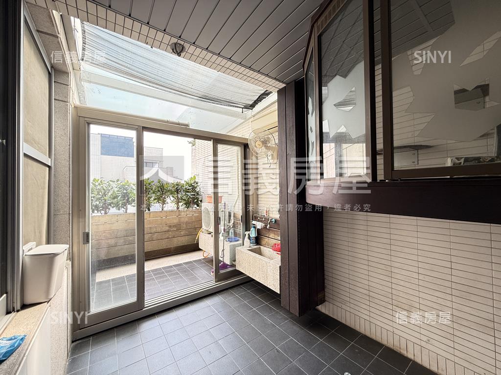 專約。領秀樓中樓大器釋出房屋室內格局與周邊環境