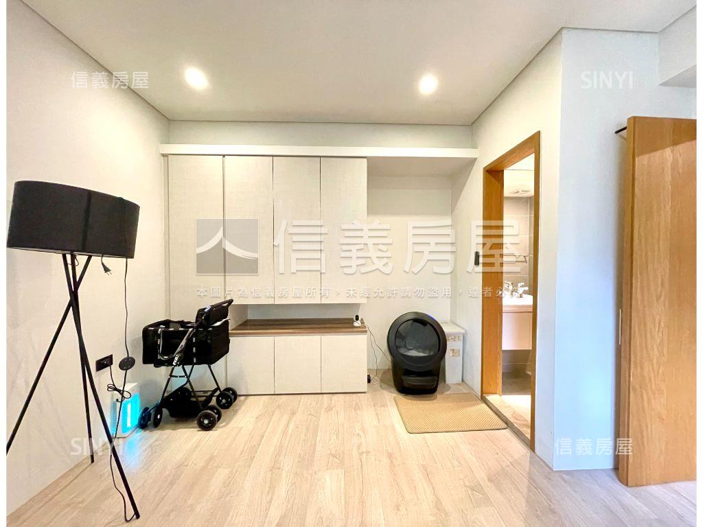 主推！近遠企電梯２房美妝房屋室內格局與周邊環境