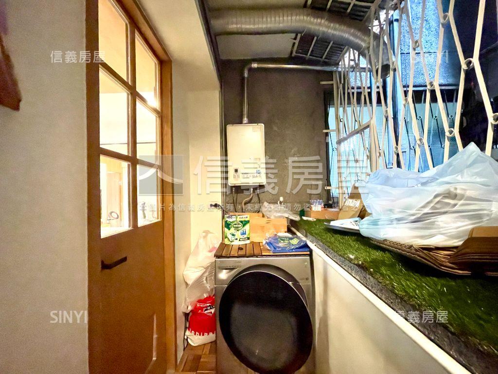 主推！近遠企電梯２房美妝房屋室內格局與周邊環境