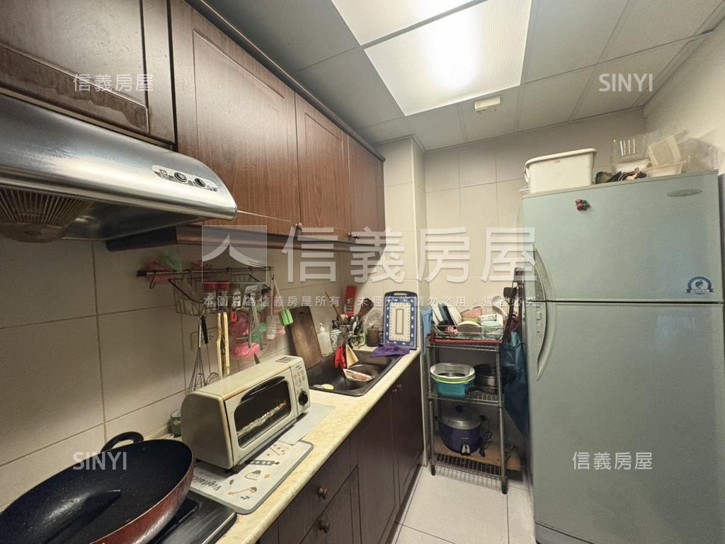 【稀有】愛迪生電梯兩房房屋室內格局與周邊環境