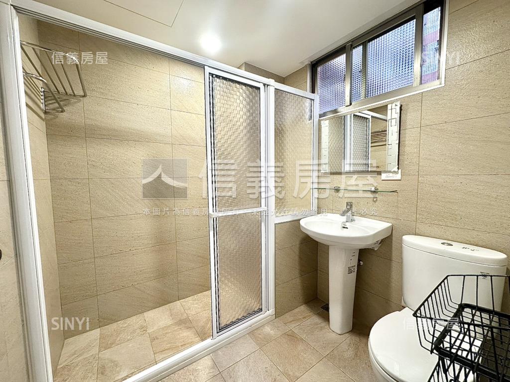 近捷運四房平車屋況讚房屋室內格局與周邊環境