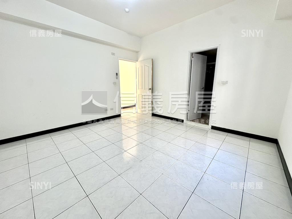 近捷運四房平車屋況讚房屋室內格局與周邊環境