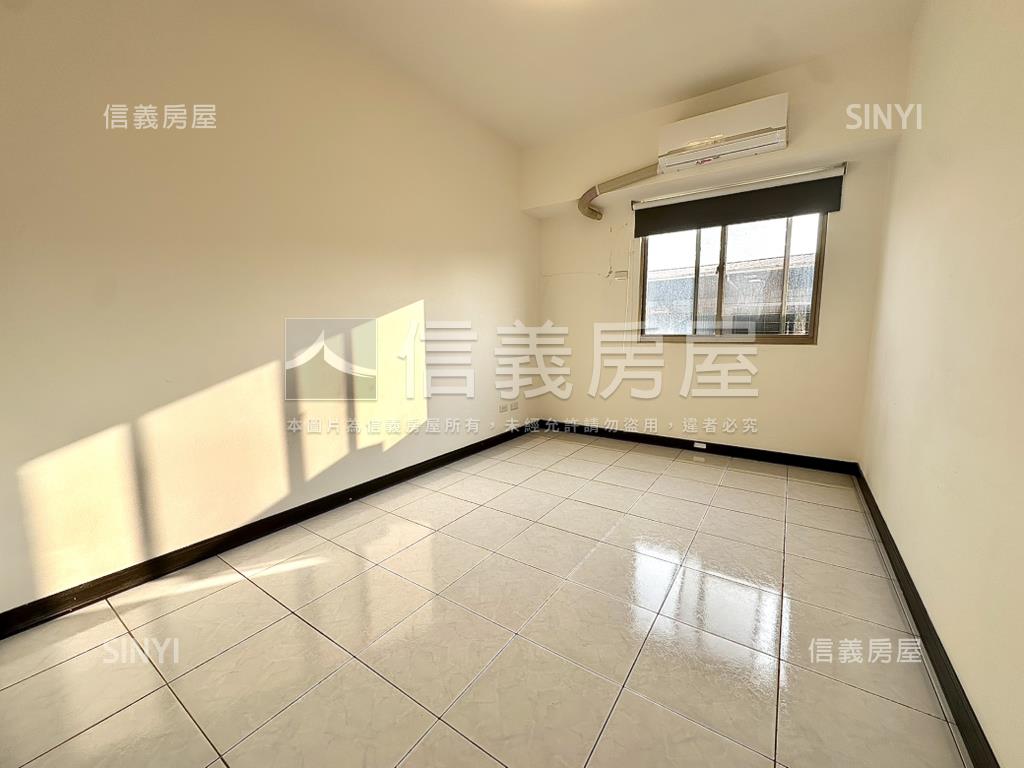 近捷運四房平車屋況讚房屋室內格局與周邊環境