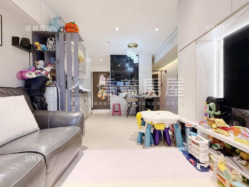 中研Ａ＋美妝三房房屋室內格局與周邊環境