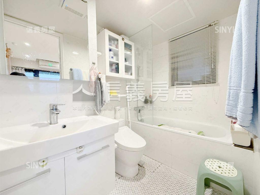 中研Ａ＋美妝三房房屋室內格局與周邊環境