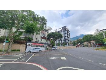 天母圓環透天金店