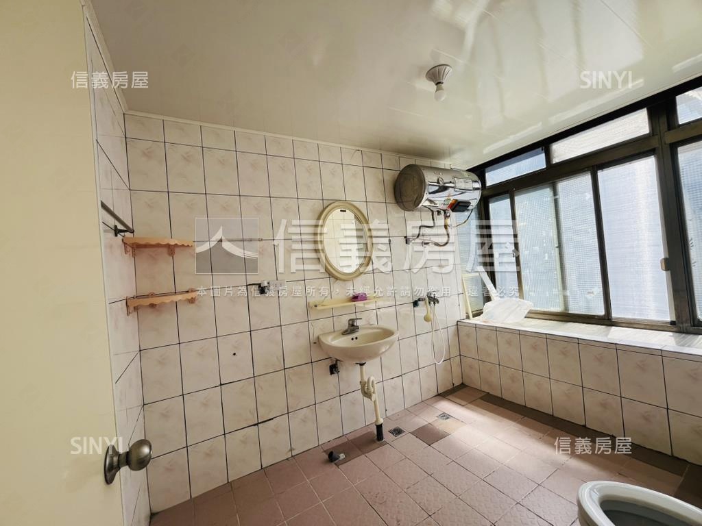 介壽路一段５樓公寓房屋室內格局與周邊環境
