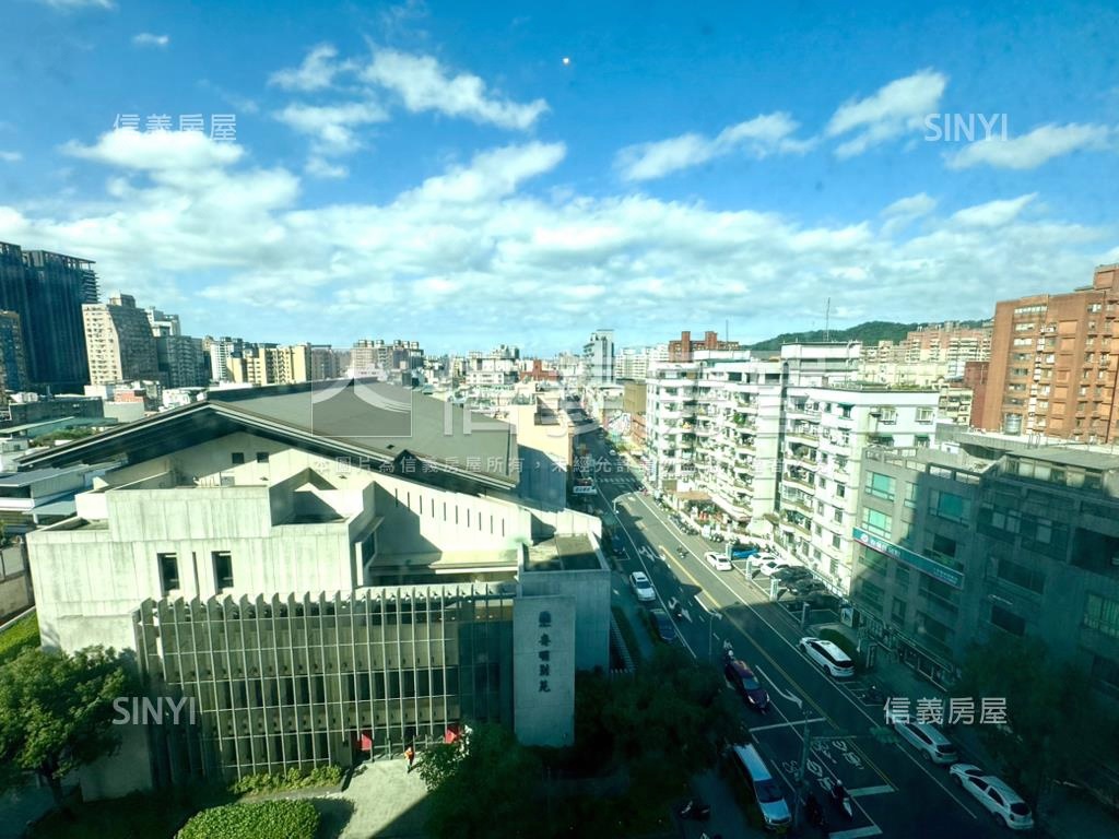 竹城雙面採光裝潢美宅房屋室內格局與周邊環境