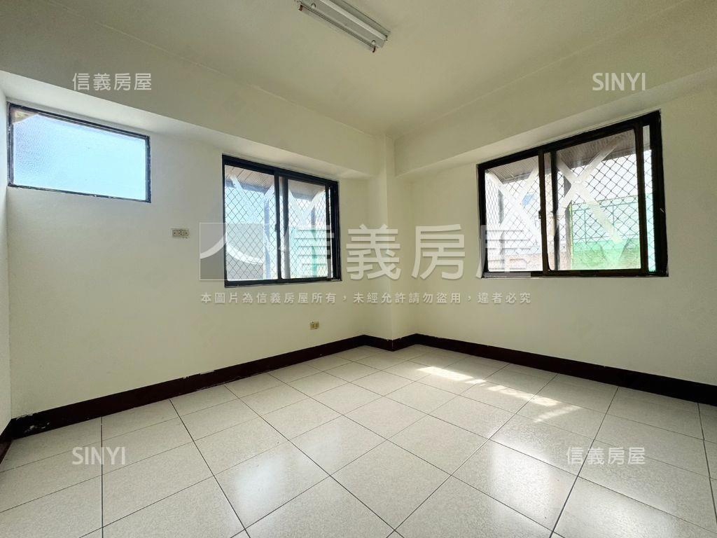 近歸仁圓環二房平車房屋室內格局與周邊環境