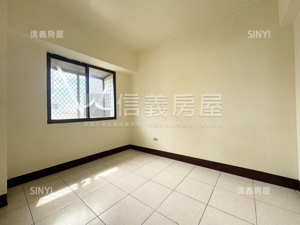 近歸仁圓環二房平車房屋室內格局與周邊環境