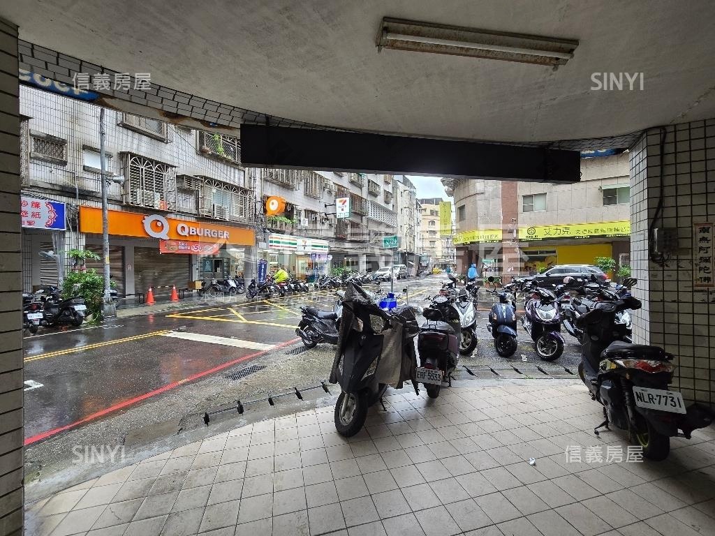三重國小角窗店霸房屋室內格局與周邊環境