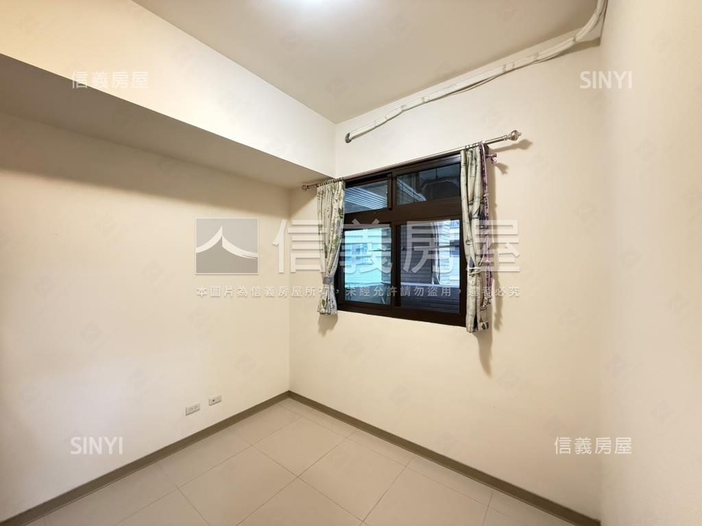 莫札特溫馨三房車位房屋室內格局與周邊環境