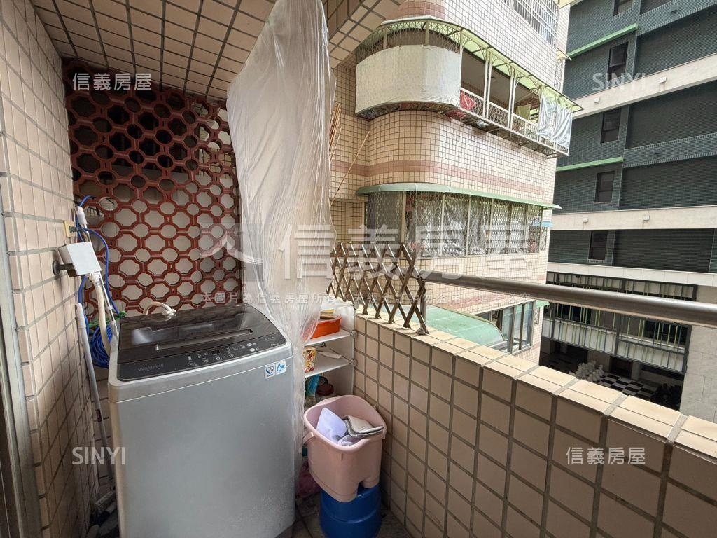 近捷運明亮三房房屋室內格局與周邊環境