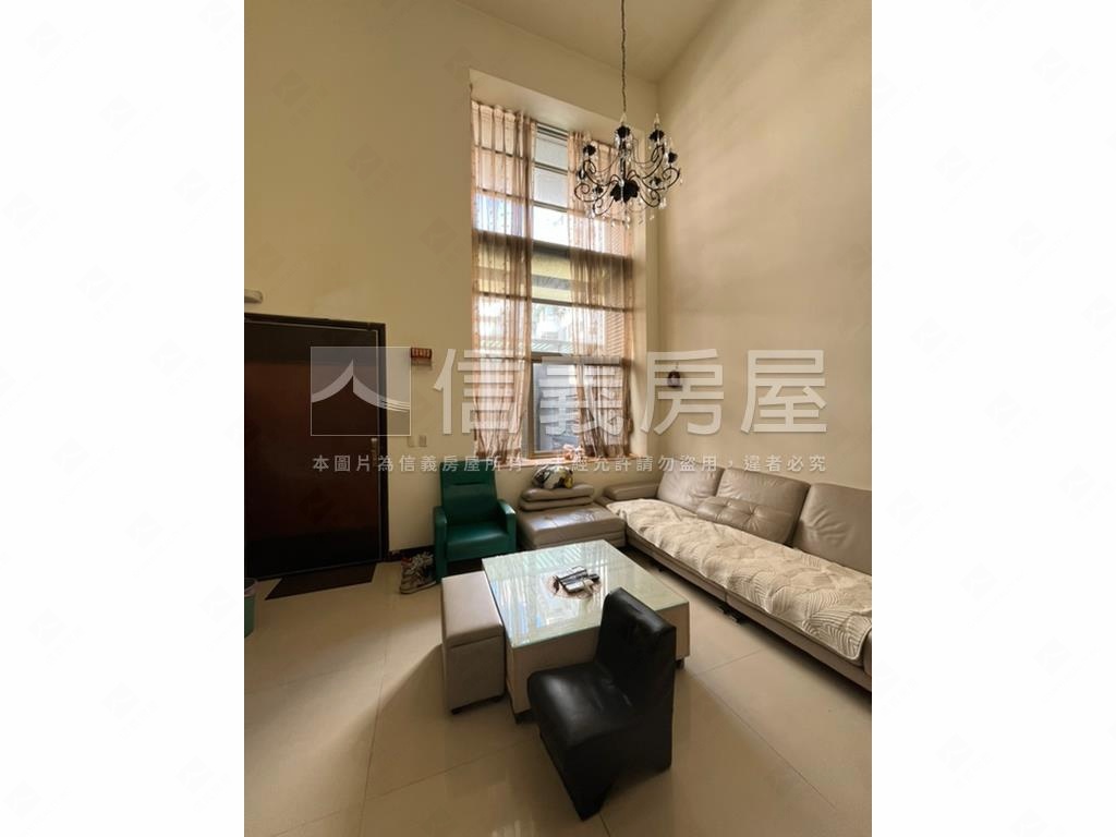 近公園＆捷運孝親臨路別墅房屋室內格局與周邊環境