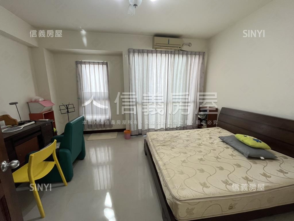 近公園＆捷運孝親臨路別墅房屋室內格局與周邊環境