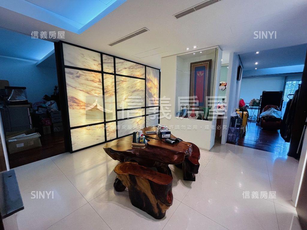 邊間綠蔭明亮豪邸車位房屋室內格局與周邊環境