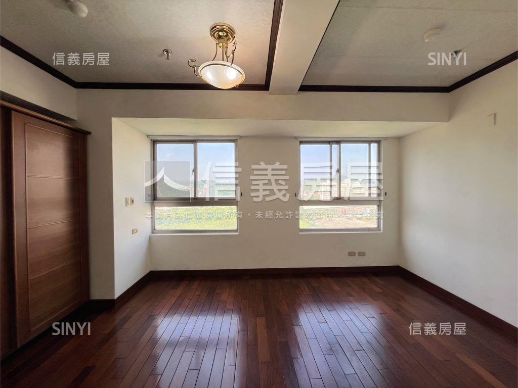 青年守則景觀宏闊美屋房屋室內格局與周邊環境