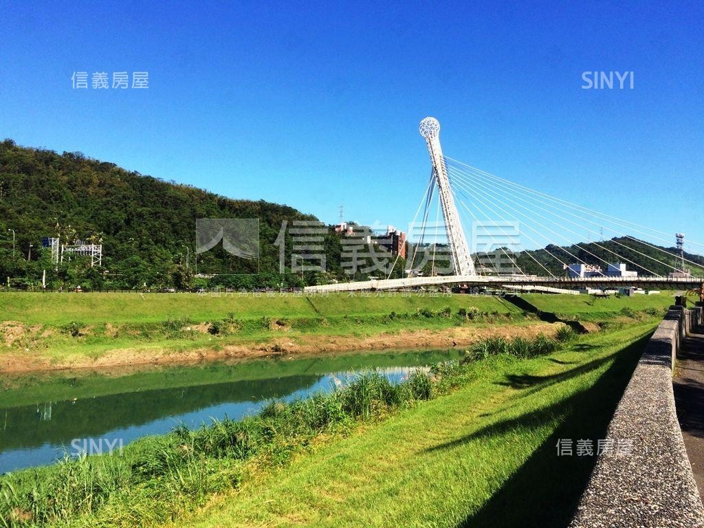 青年守則景觀宏闊美屋房屋室內格局與周邊環境