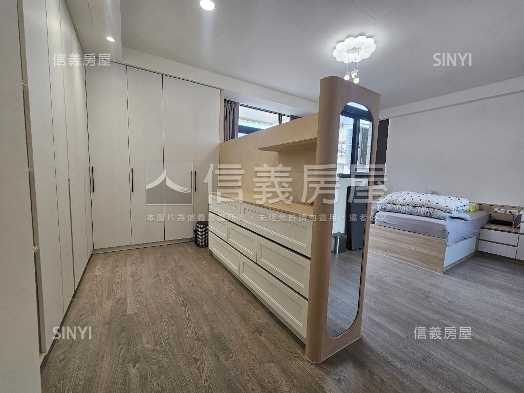 綠世界六房大面寬美裝潢房屋室內格局與周邊環境
