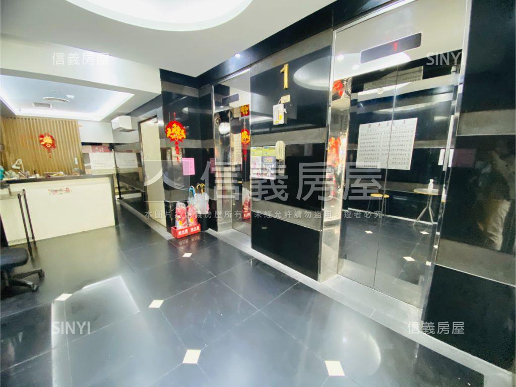 豪邁大樓三樓廠辦雙車位房屋室內格局與周邊環境