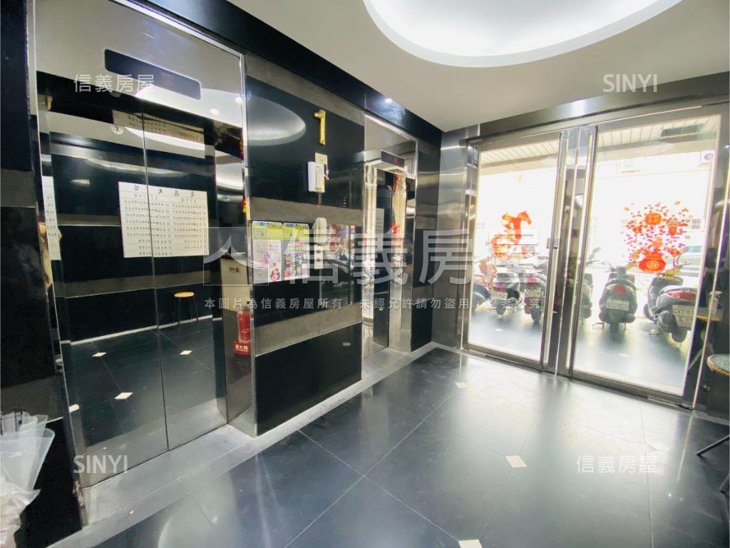 豪邁大樓三樓廠辦雙車位房屋室內格局與周邊環境