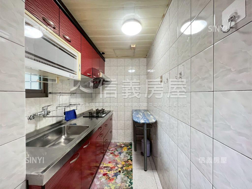 近信義☆樓中樓平車美三房房屋室內格局與周邊環境