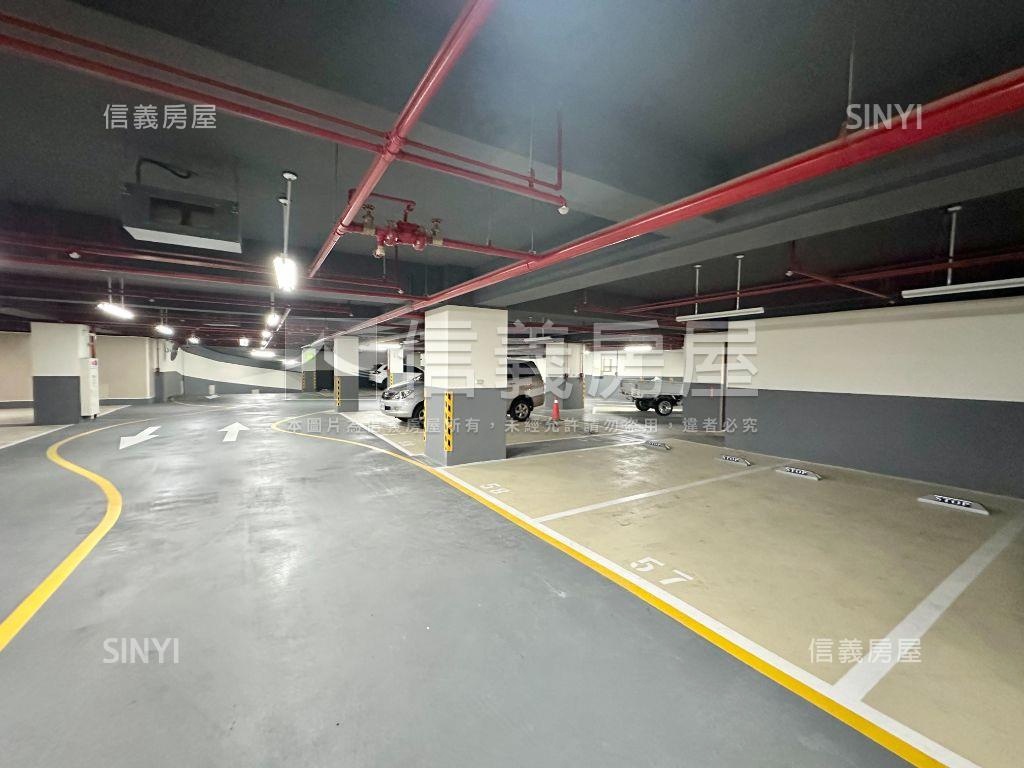 樂晴市樂郡區Ａ５三房車位房屋室內格局與周邊環境