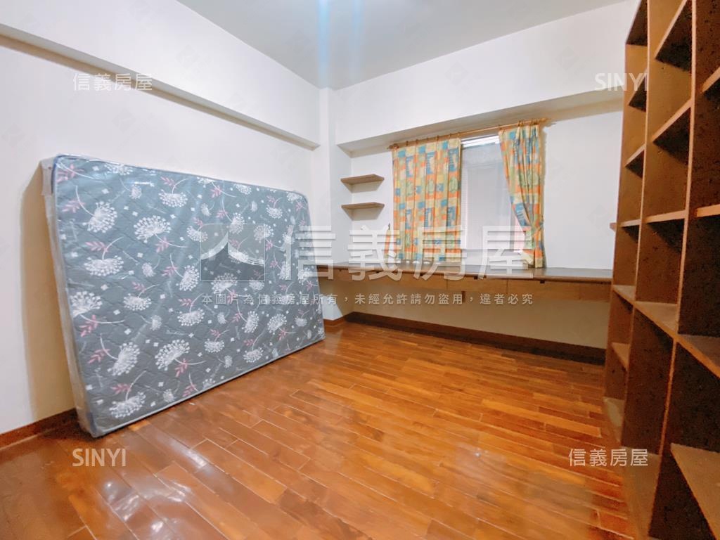 昇捷林園林蔭三房車位房屋室內格局與周邊環境