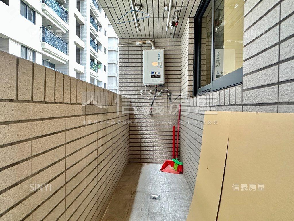 新光重劃區大三房平車房屋室內格局與周邊環境