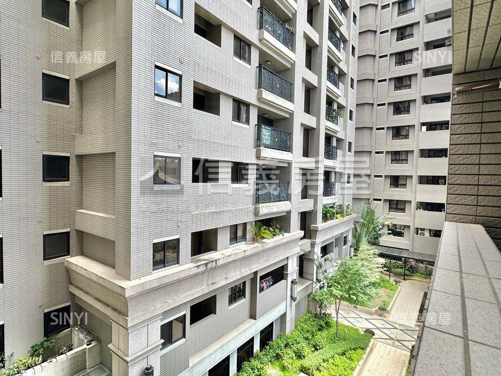 新光重劃區大三房平車房屋室內格局與周邊環境
