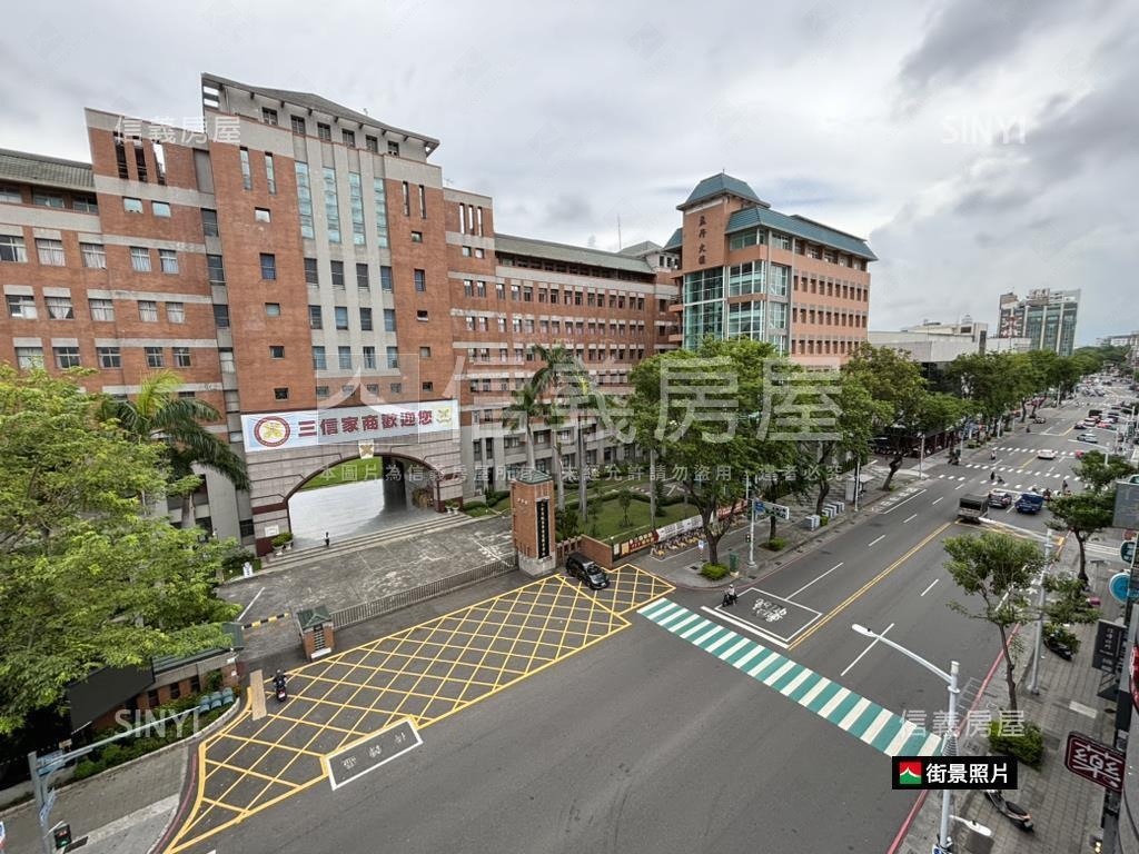 苓雅區熱鬧面寬角店房屋室內格局與周邊環境