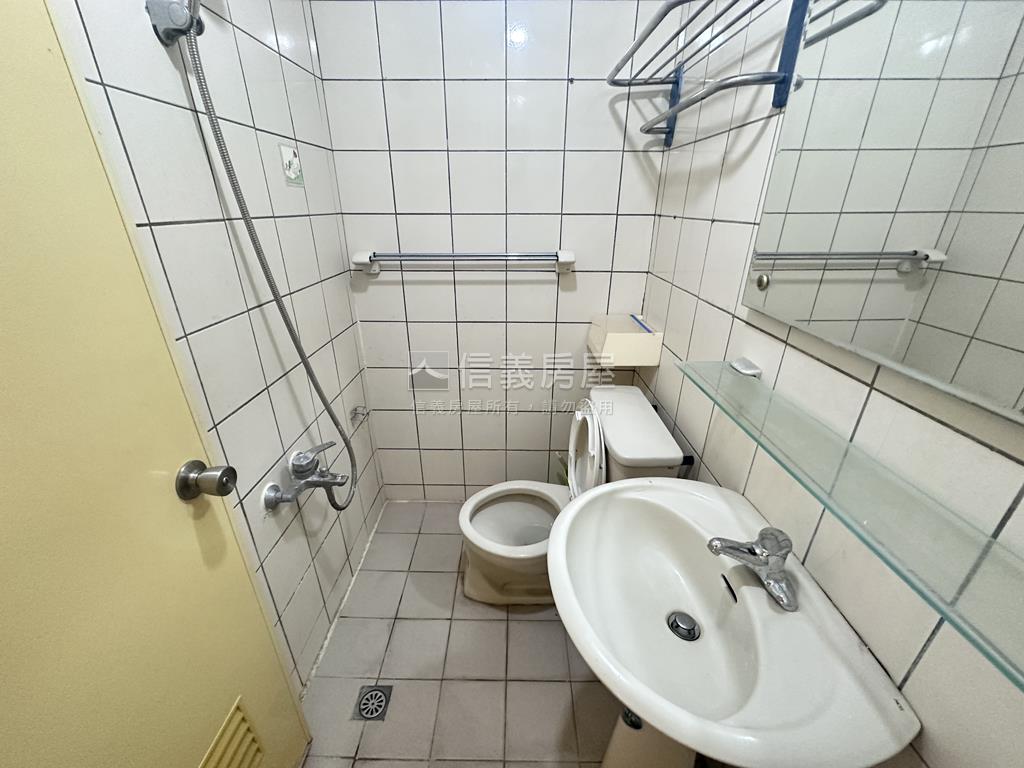 站前生活圈美套房房屋室內格局與周邊環境