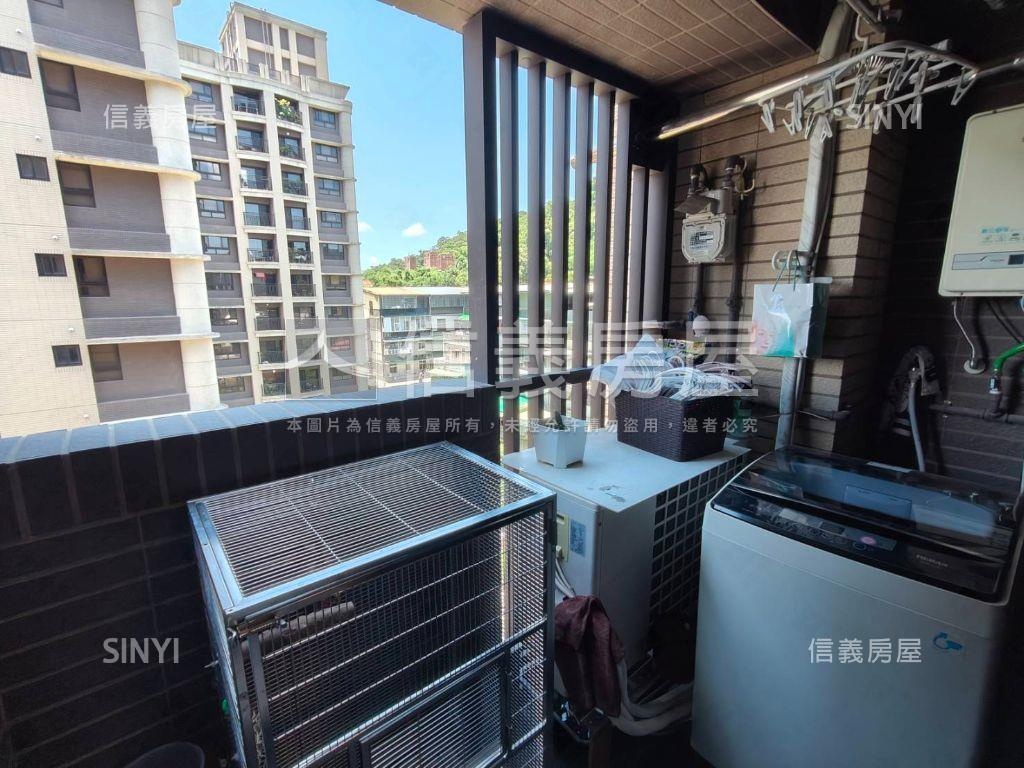 合登上豪美屋兩房車位房屋室內格局與周邊環境