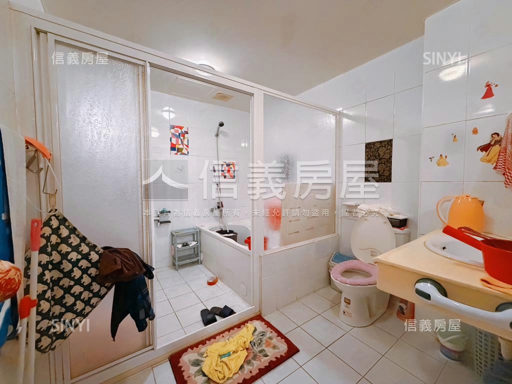 長紅計畫金鑽區透天店面房屋室內格局與周邊環境