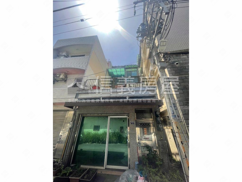 金雅大地坪透天房屋室內格局與周邊環境